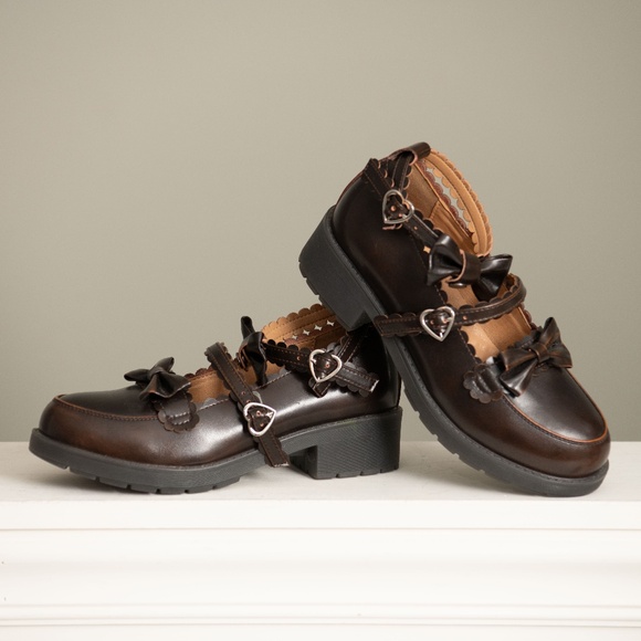 Brown Mary Jane Y2K Scalloped chunky heels w bow NEW! Size 8.5 Removable Strap - Picture 1 of 8